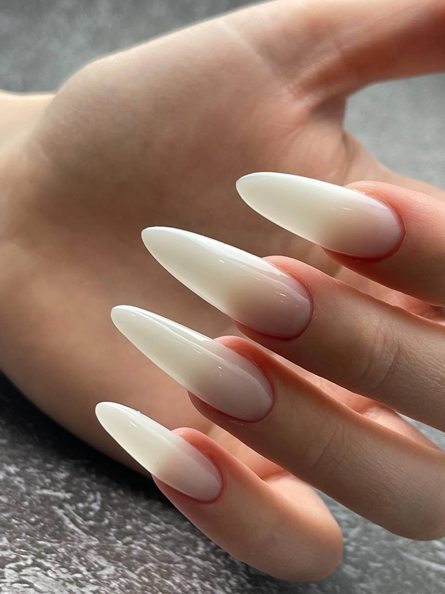 bebelye-nogtilyj